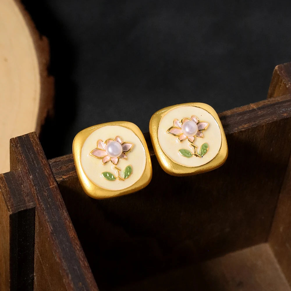 Natural Pearl Green Relief Flower Square Earrings Korean Style Women Luxury Jewelry Fashion Ladies and Girls Gift GE1582