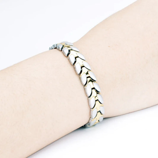 Stainless Steel Couples Magnetic Therapy Bracelet Popular in Europe and the United States Physiotherapy Energy Bracelet
