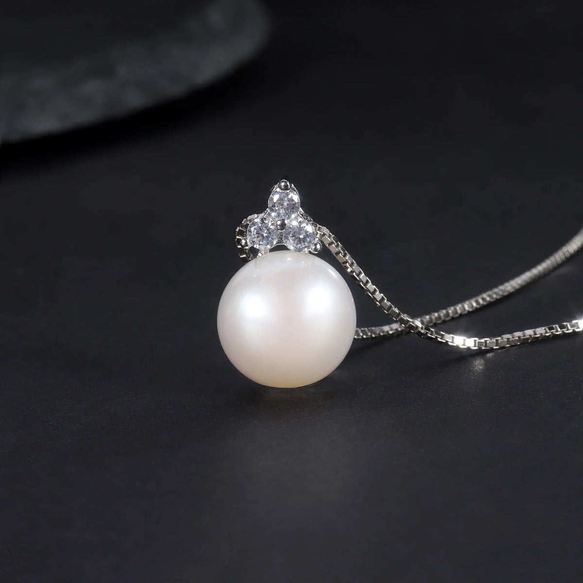 ArtistA D1018P Abiding Fine Jewelry 925 Sterling Silver White Cz 10MM Freshwater White Pearl Single Bead Pendant Charm for DIY Necklace