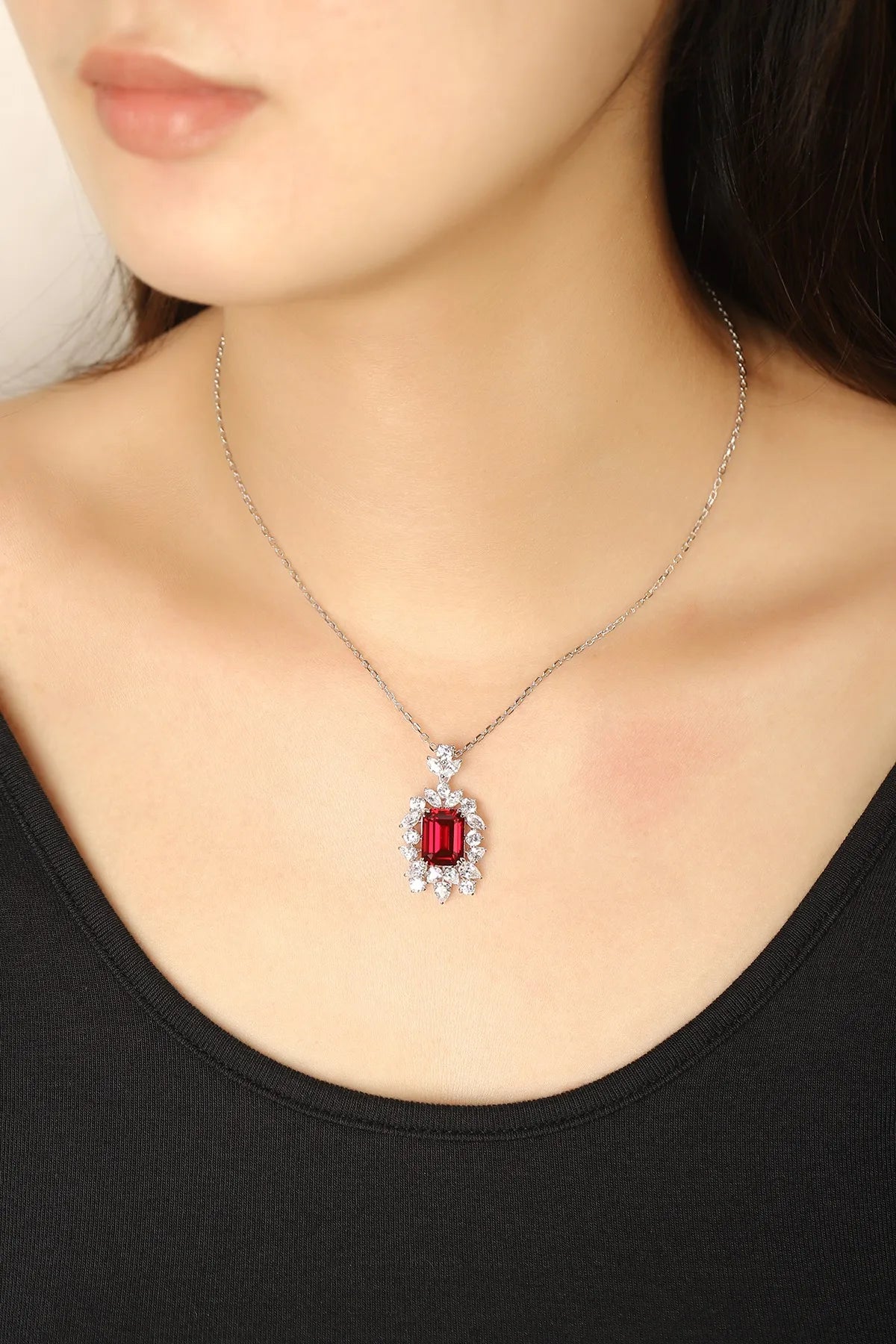Gemfiori Anster 925 Sterling Silver High-quality Cultivated Ruby Necklace - Suitable for Parties or As a Gift