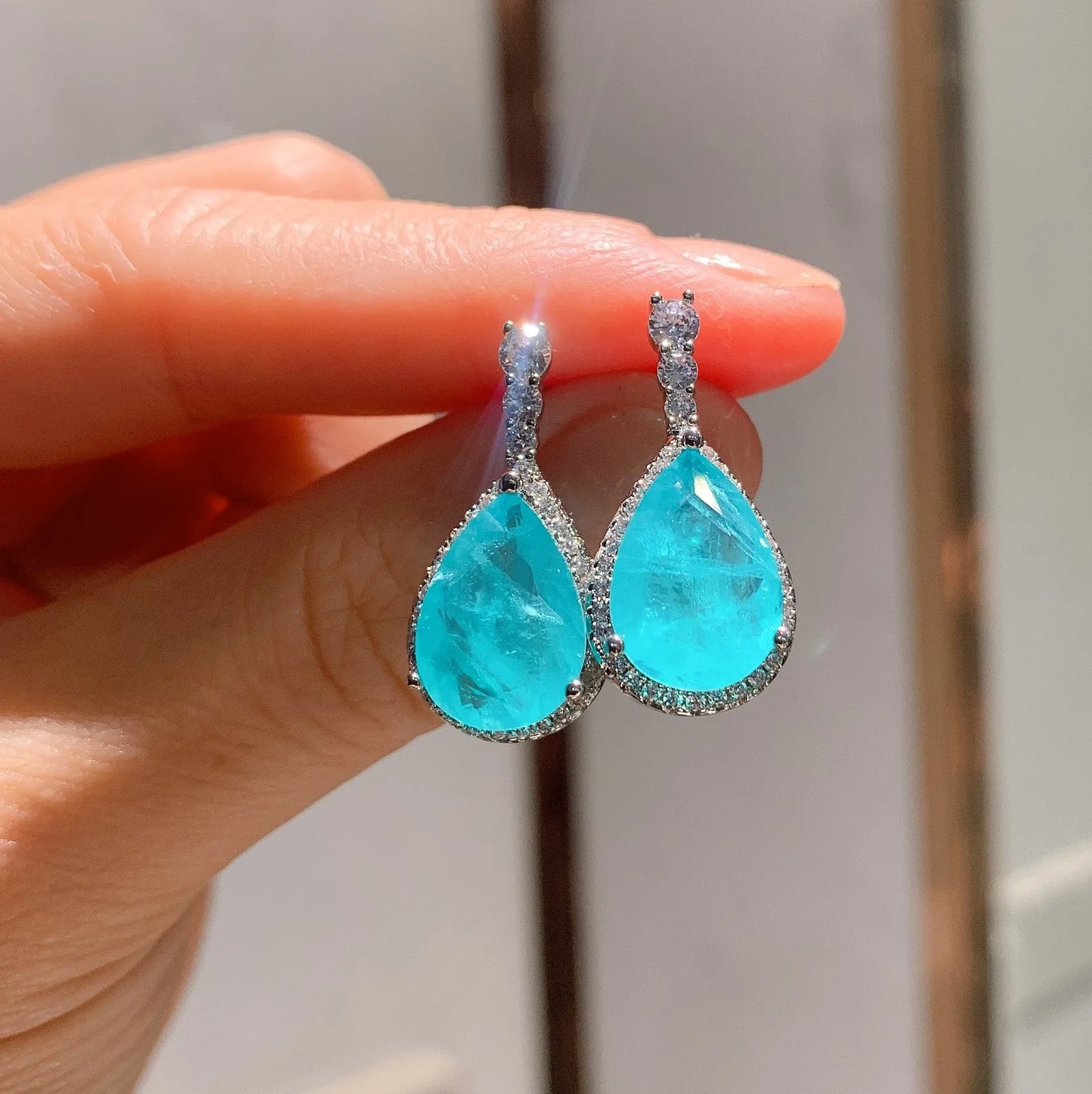 Elegant Fashion Jewelry Eco-friendly Copper 12-10MM Sea Blue Zircon Floral Pendant Earrings Set Women's Bridal Jewelry Set