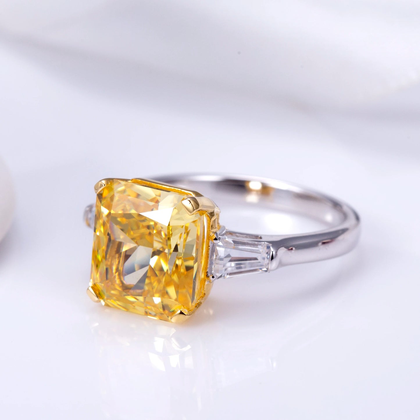 Messi Jewelry MSR-961 High Carbon Cubic Zircon Yellow Diamond Ring Jewelry S925 Radiant Cut Solitaire  Engagement Wedding Ring