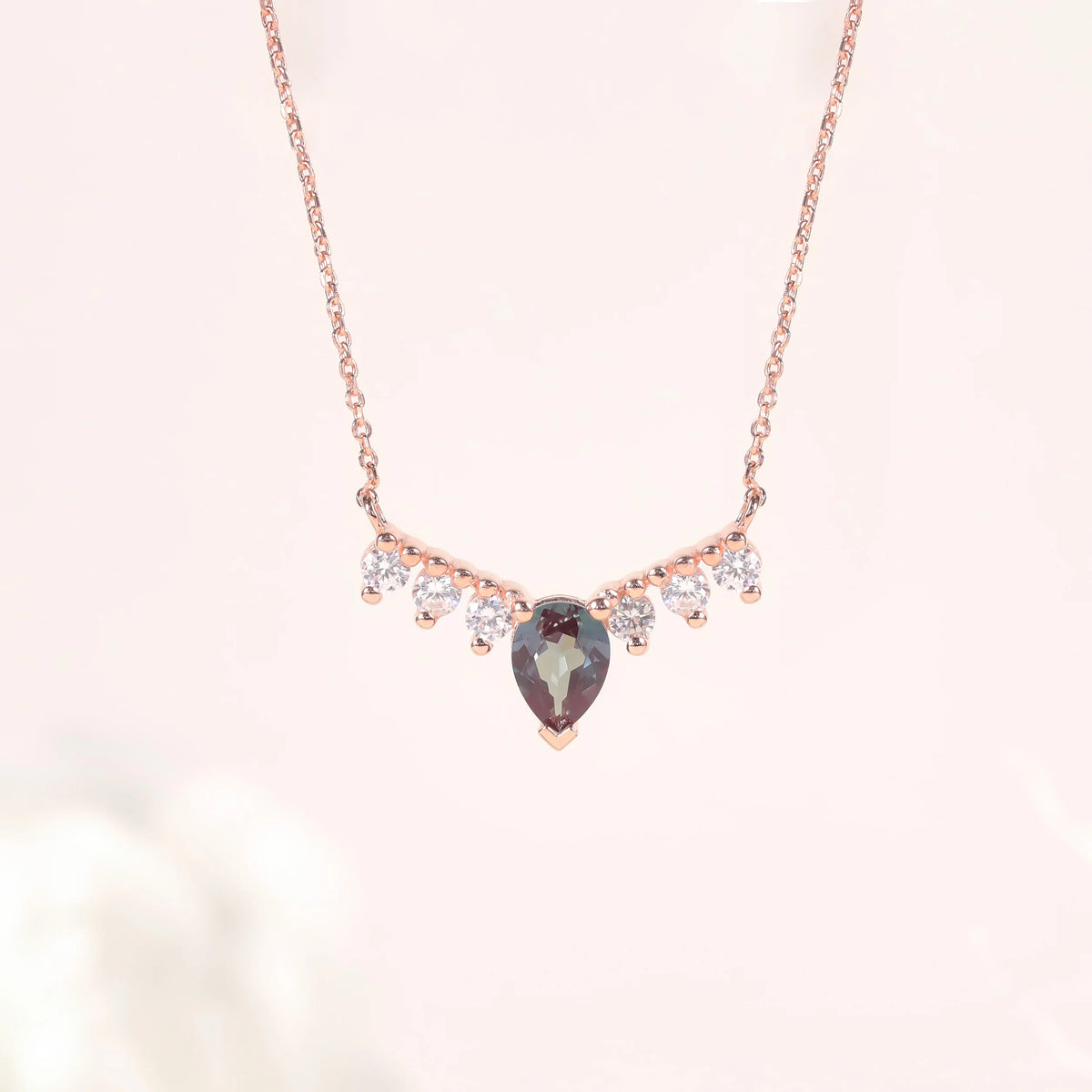 ArtistA Abiding Delicate Funny Rose Gold Plated Inspired Lab Grown Alexandrite Pendant Charm Necklaces 925 Silver Jewelry
