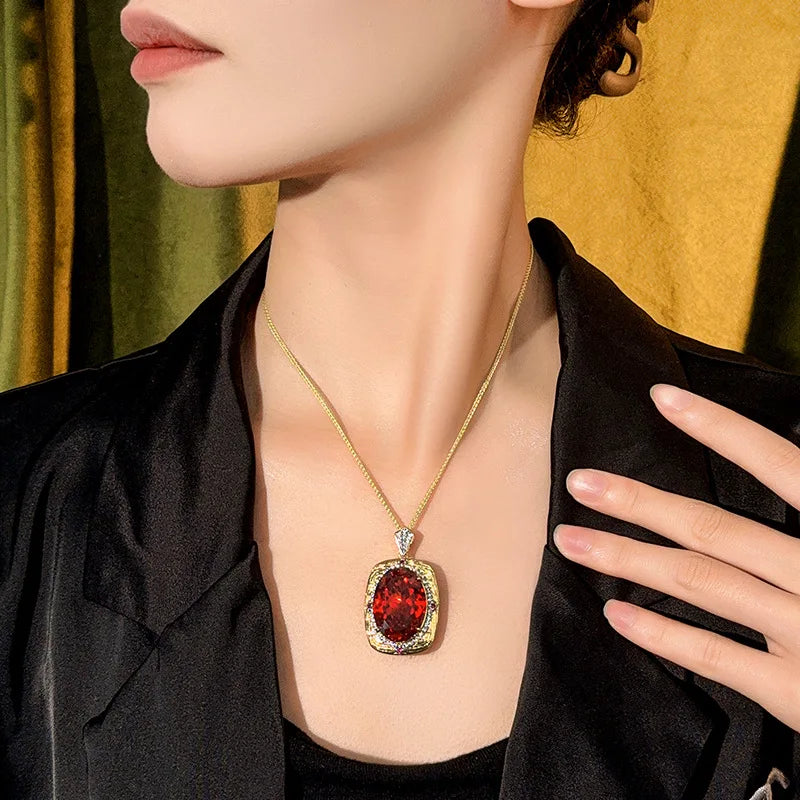 REDheart Women's Simulation Black Grey Light Luxury Retro Gold Pendant Necklace Fashion Inlaid Green Zircon Brushed Flower Shape 18K Gold