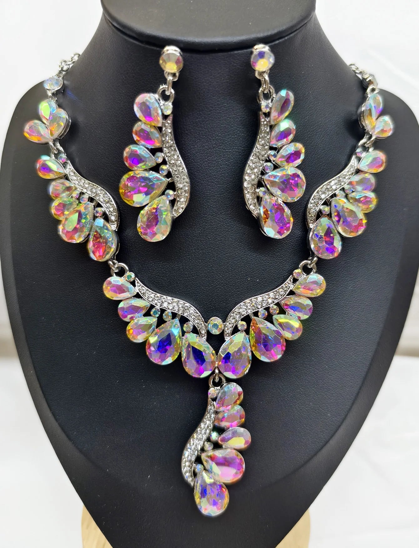 Luxury Multi Color Crystal Drop-Shaped Gemstone Necklace Earrings Jewelry Set for Women