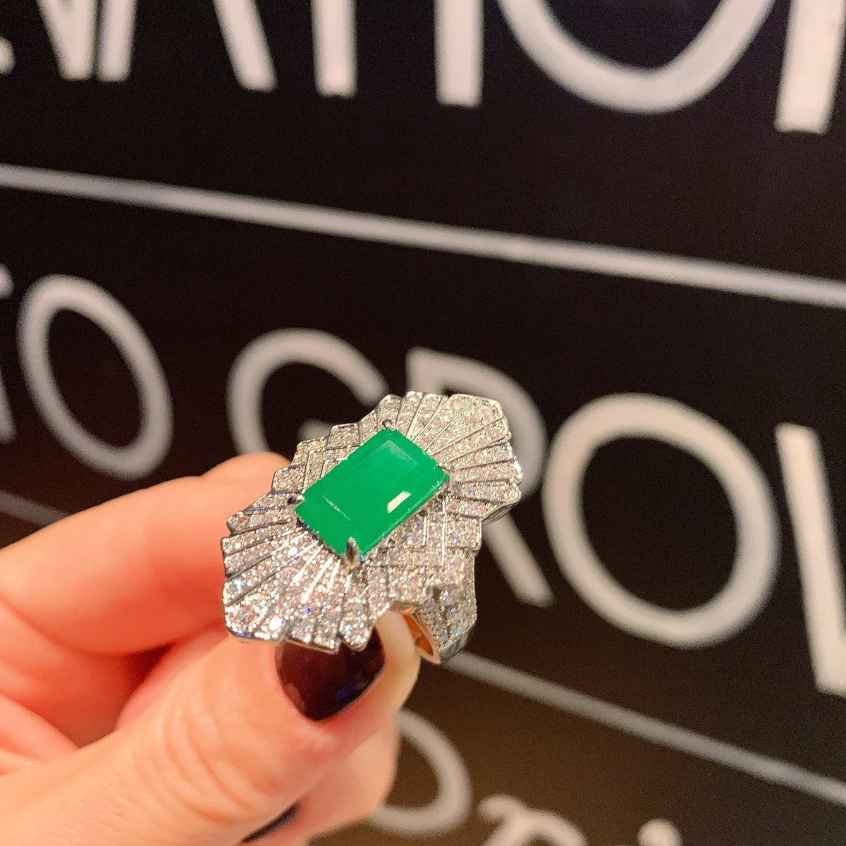 Gemfiori New Fashionable Lace Niche Women's Ring Green Zircon Hollowed Out Palace Style Pendant Earrings Retro Set