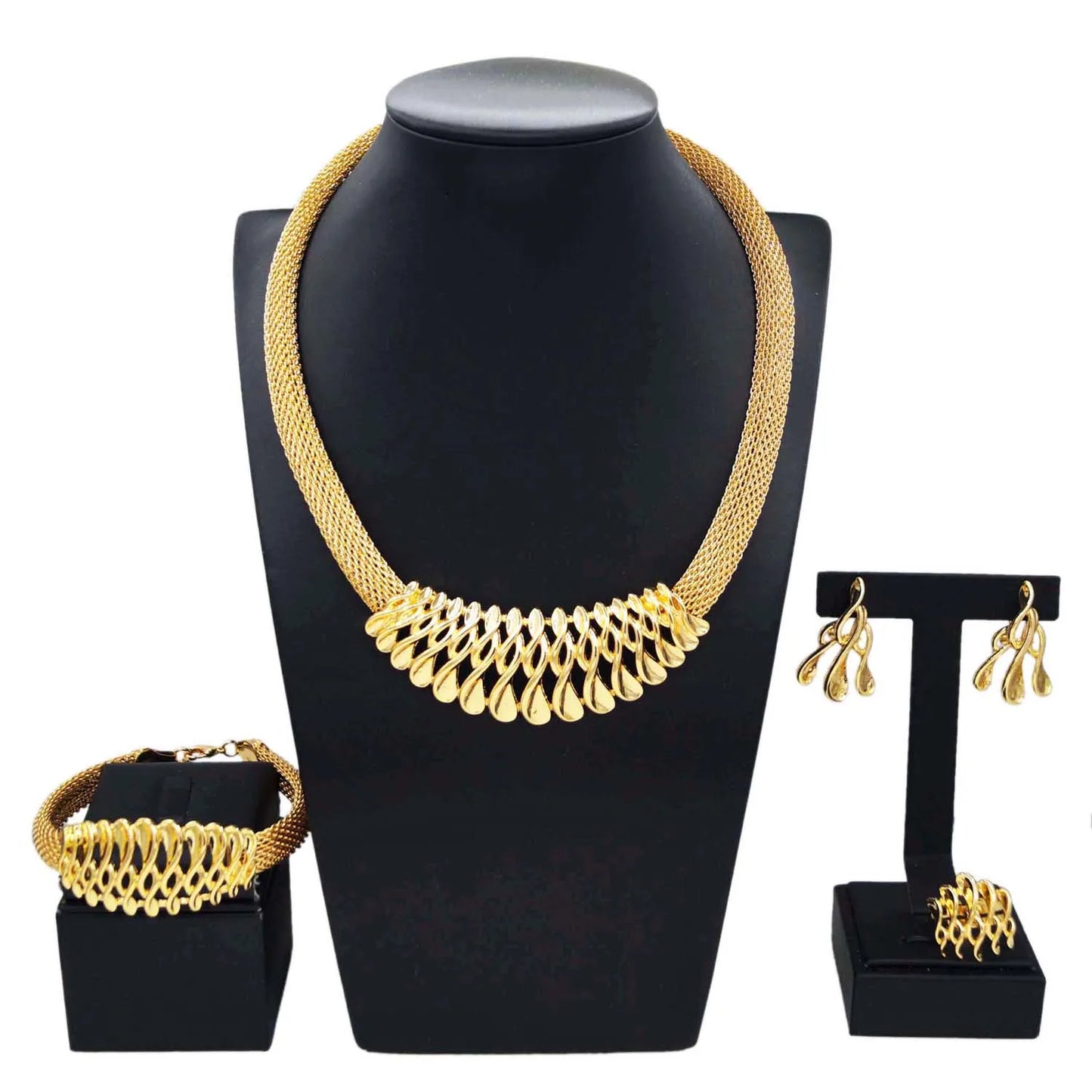 Zhuerrui Exquisite 18K Gold Jewelry Set High-end Necklace Bracelet Jewelry Sets Available Woman Costume Accessories HA20057
