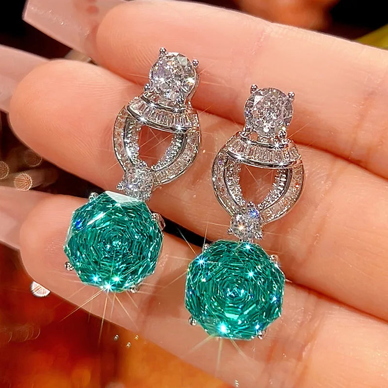 Gemfiori European and American Luxury Zircon Pendant Earrings Rings High-end and Niche Sets Simple and Elegant Jewelry