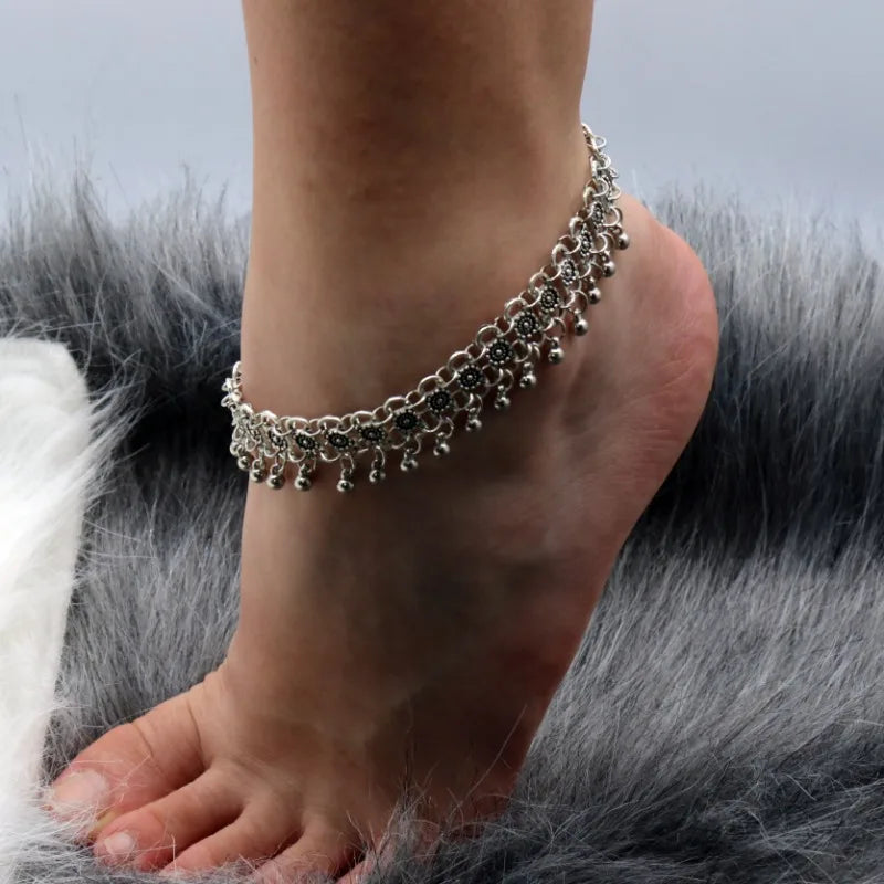 New Fashion Ethnic Style Anklet Pendants Luxury Hollowed Out Carved Beaded Anklets Women'S Retro Exaggerated Alloy Jewelry