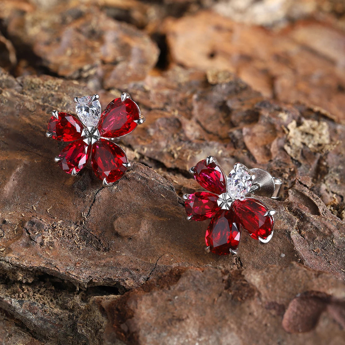 ArtistA Butterfly Pear Cut Lab Ruby Gems Women Silver Stud Earring Jewelry Set Sterling S925 Earrings