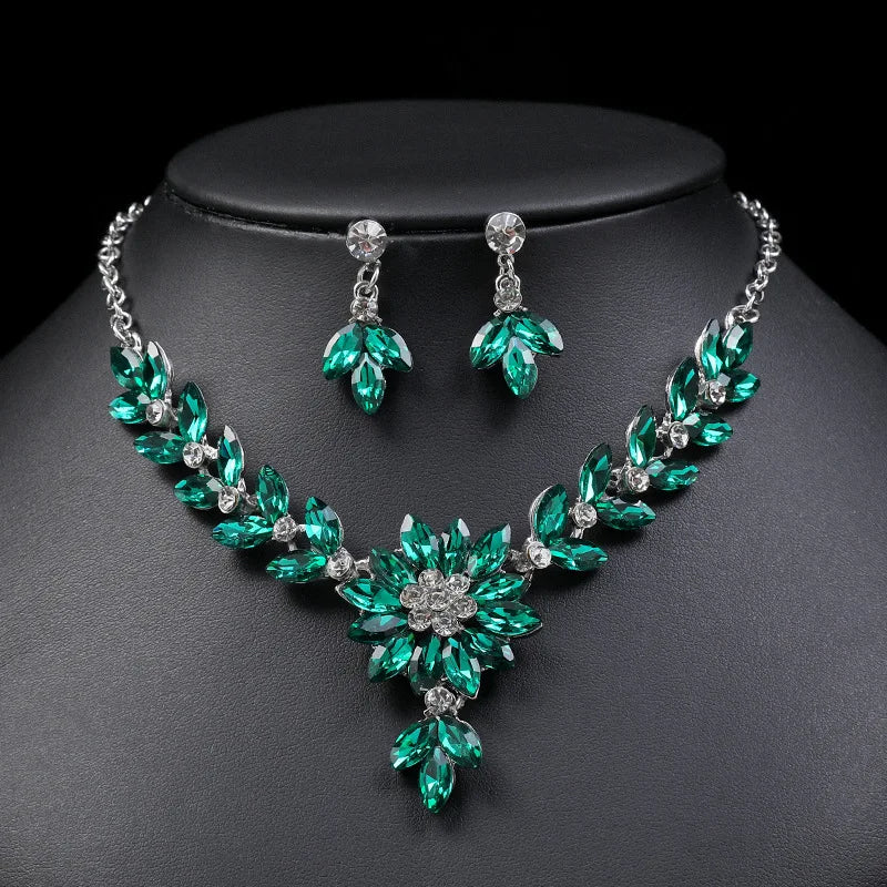 Princess Cut Crystal Flower Necklace & Earrings Jewellery Set | Retro Contrast Fashion Set