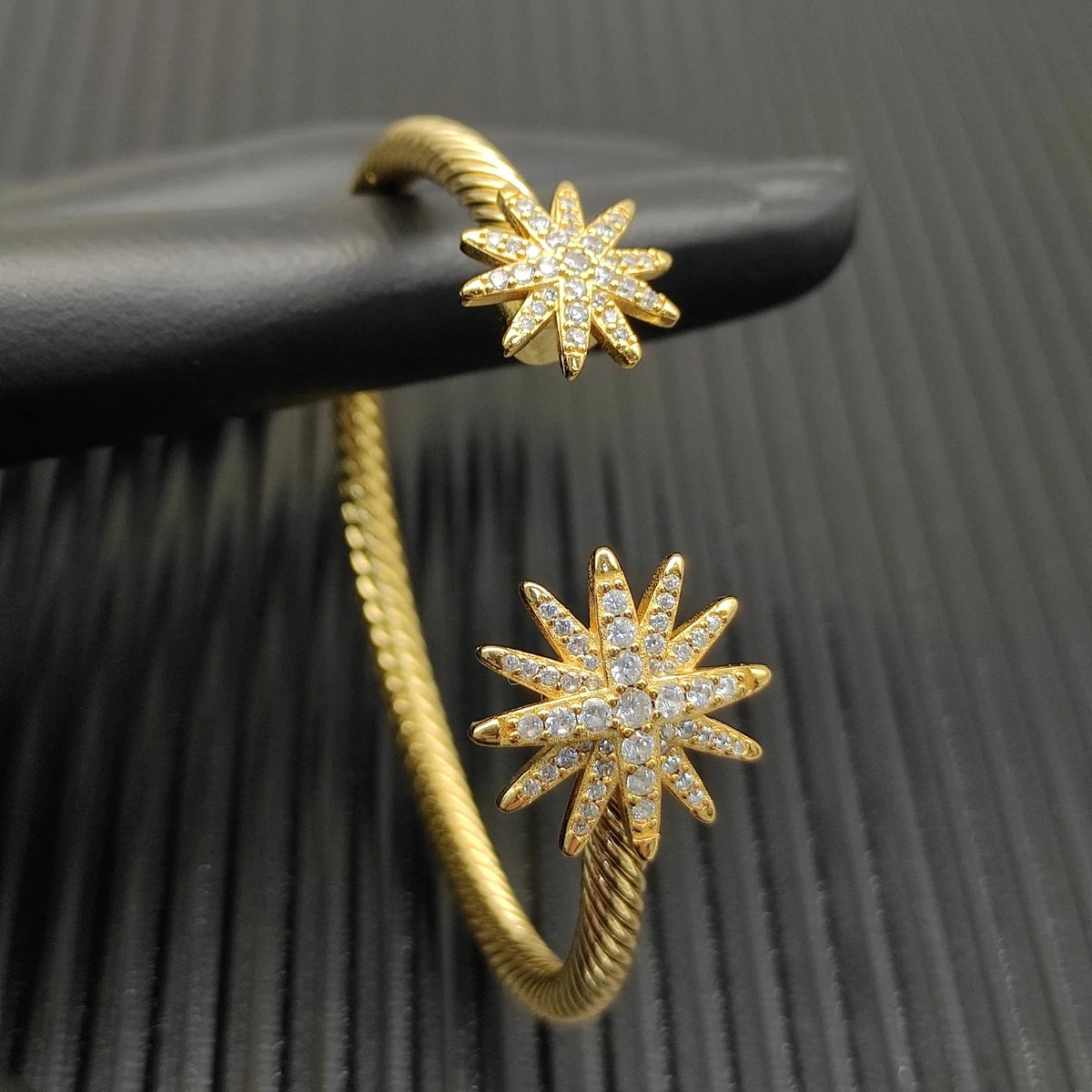 FASHIONISTA DY High-Quality Gold-Plated Diamond-Studded Bangle, Unisex Silver-Plated Diamond-Studded Bangle, Jewelry