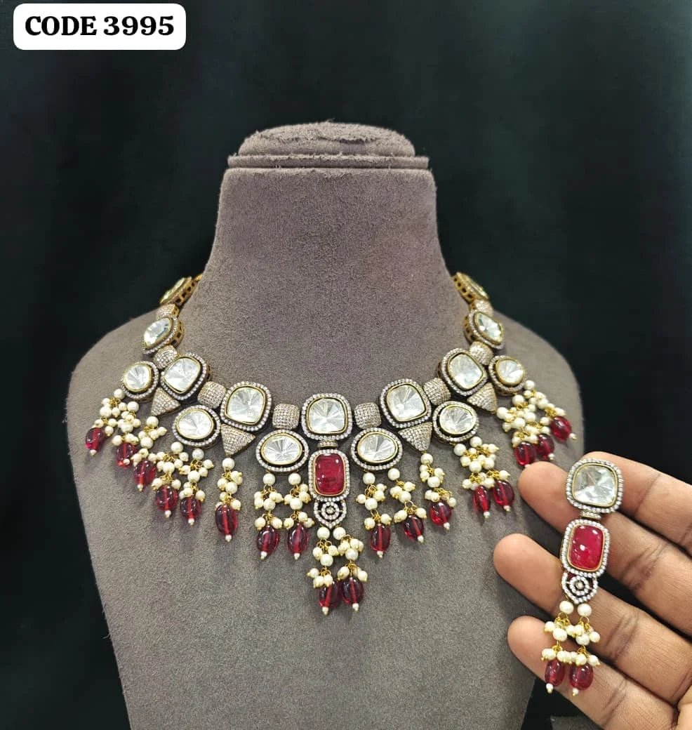 Luxury Emerald Green Kundan Choker Necklace Set Gold Plated Brass Bridal Wedding Party Statement Jewelry for Women Premium Set
