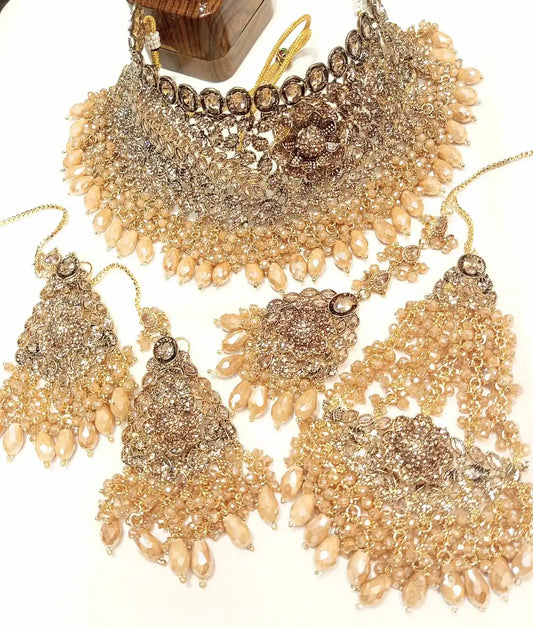 Lakshmi Pakistani and Indian Bridal Necklace with Resin Stones for Women Alloy Jewelry Set Romantic Wedding Style Religious Type None