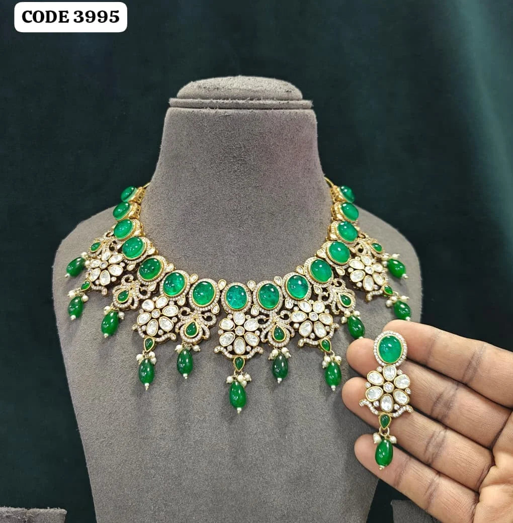 Antique Gold Plated Green Kundan Bridal Choker Necklace Set with Floral Design Dangle Earrings Wedding Jewelry Set