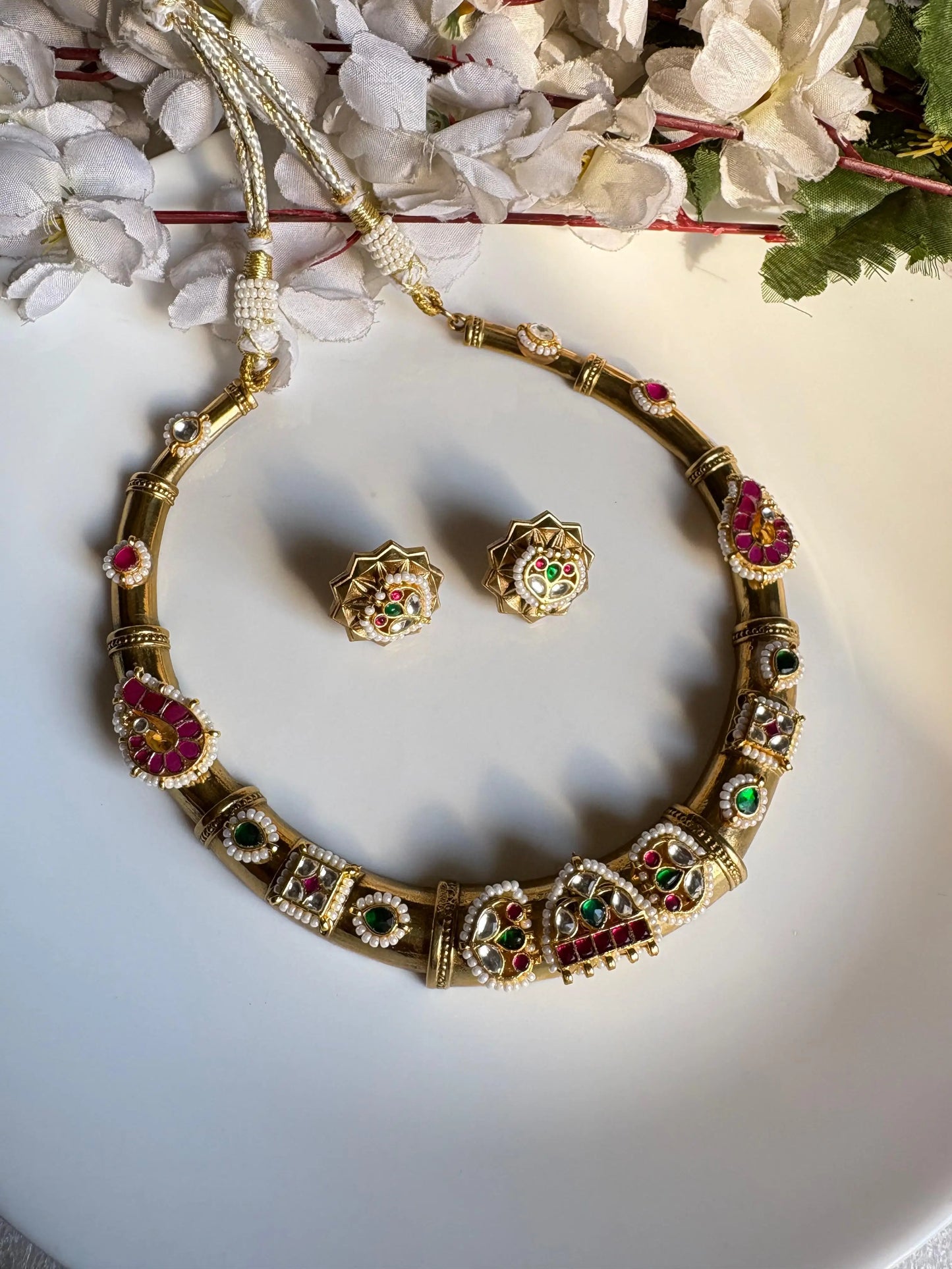 Kundan Gold matt HASLI necklace with earnings  Brass based