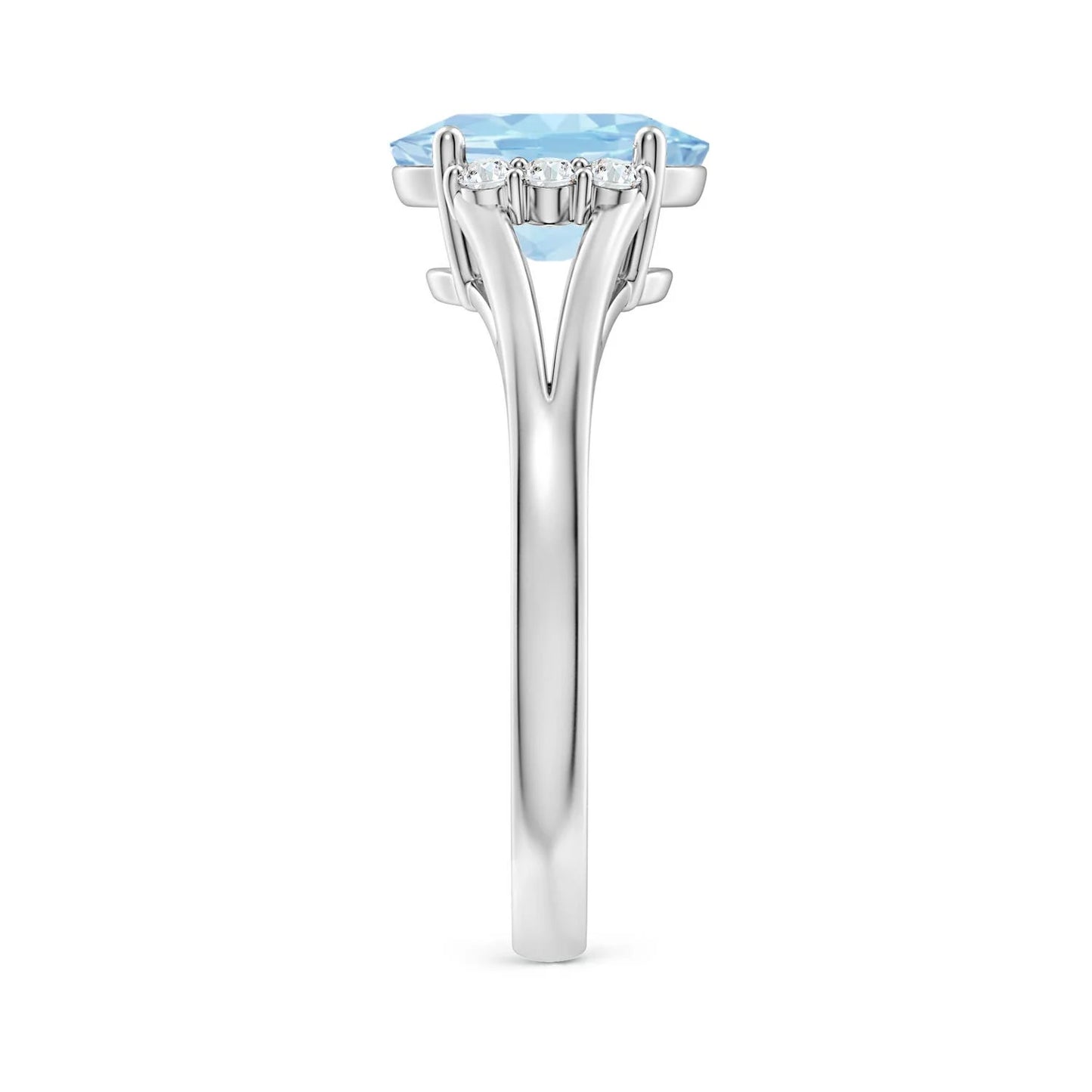 14K Pure Gold Custom Handmade Split Shank Ring Oval Cut Natural Aquamarine With Side Diamond Engagement Ring For Woman Wholesale