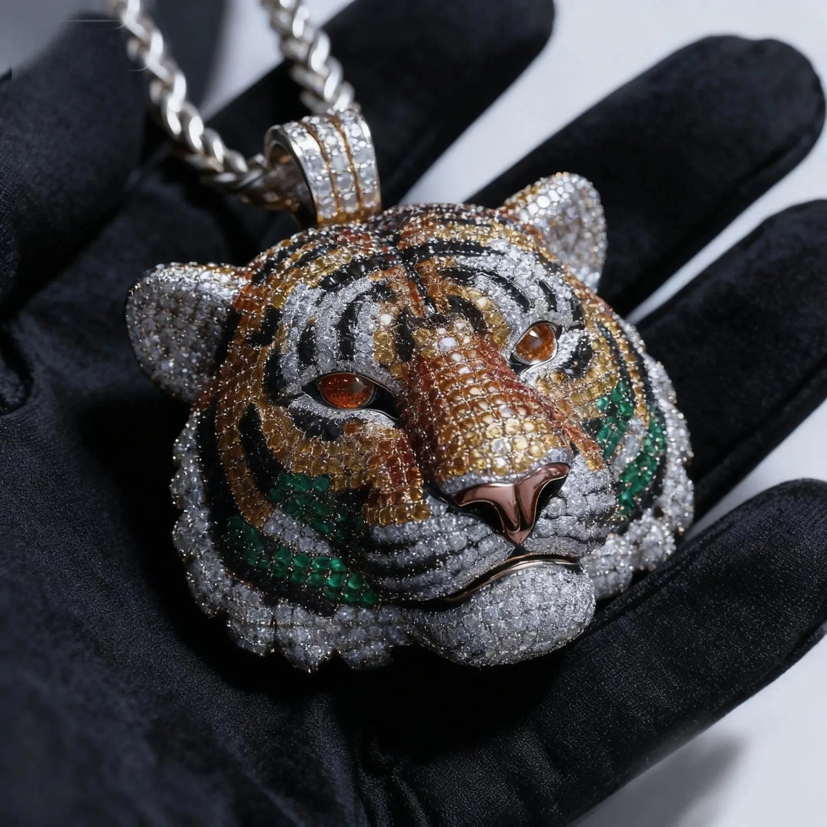 BiG-BOSS HIO HOP Jewelry Tiger Hip Hop Pendant ICED Men Blingbling Animal Silver Plated Cushion Cut Moissanite Freshwater Pearl Channel