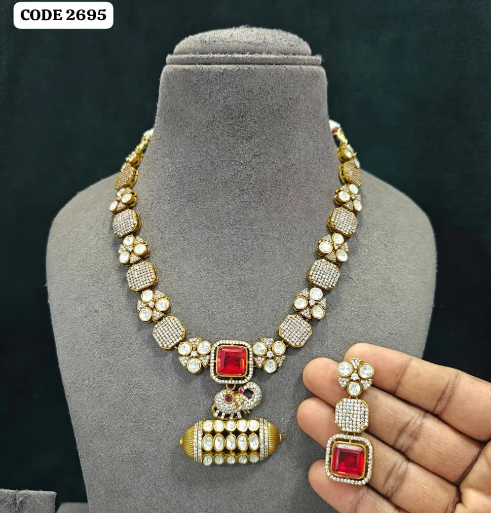 Elegant Emerald Green Asscher Cut Heritage Pendant Necklace Set Traditional Wedding Jewelry Statement Necklace Premium Set