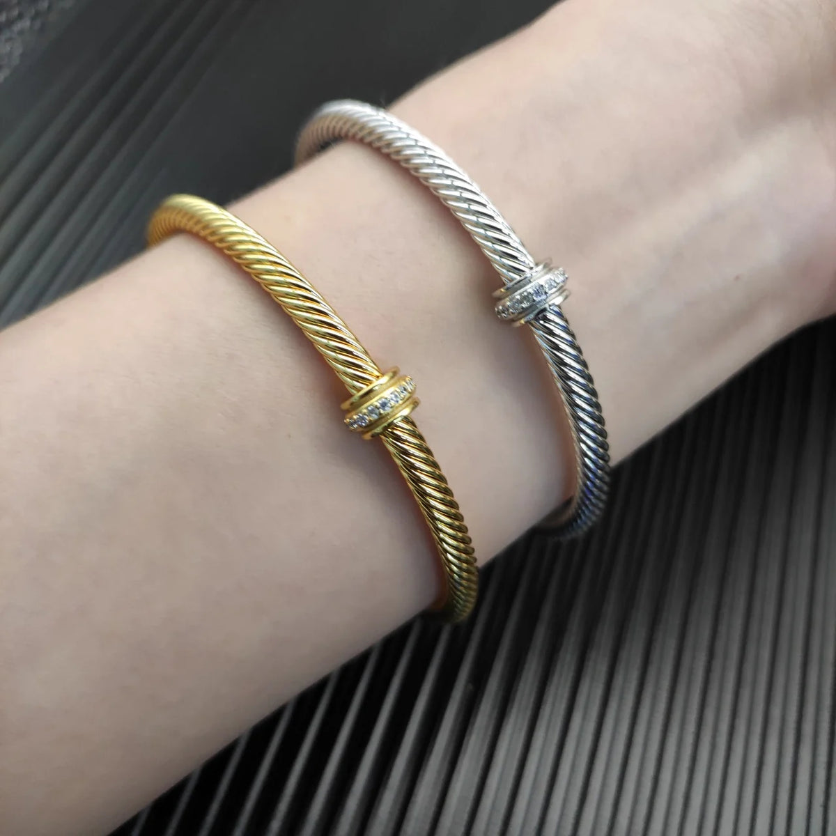FASHIONISTA DY High-Quality Gold-Plated Diamond-Set Bangle, Unisex Silver-Plated Diamond-Set Bangle, Jewelry