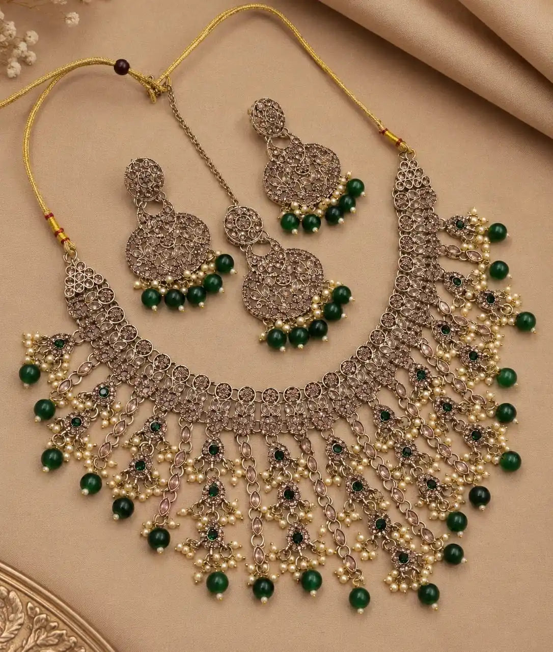 Luxury Antique Gold Plated Kundan Choker Necklace Set with Green Beads Pearl Tassels Earrings Maang Tikka Bridal JewelryForWomen