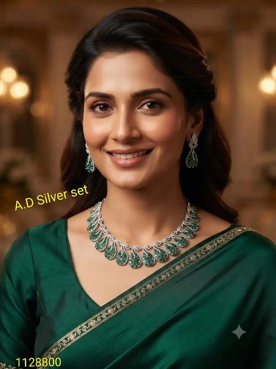 Luxury Emerald Dewdrop Necklace Set for Women Wedding Party Floral Design Silver Plated Elegant Fashion Jewelry Gift