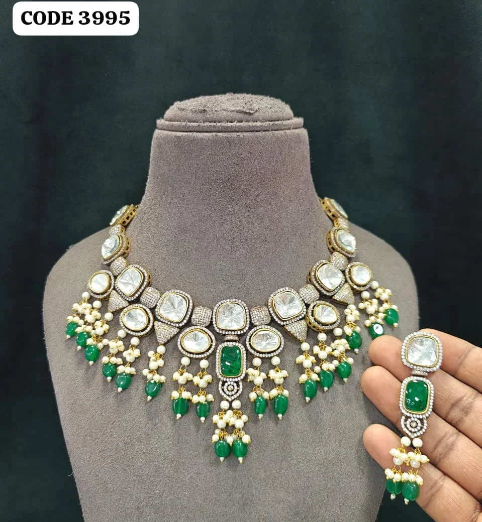 Luxury Emerald Green Kundan Choker Necklace Set Gold Plated Brass Bridal Wedding Party Statement Jewelry for Women Premium Set