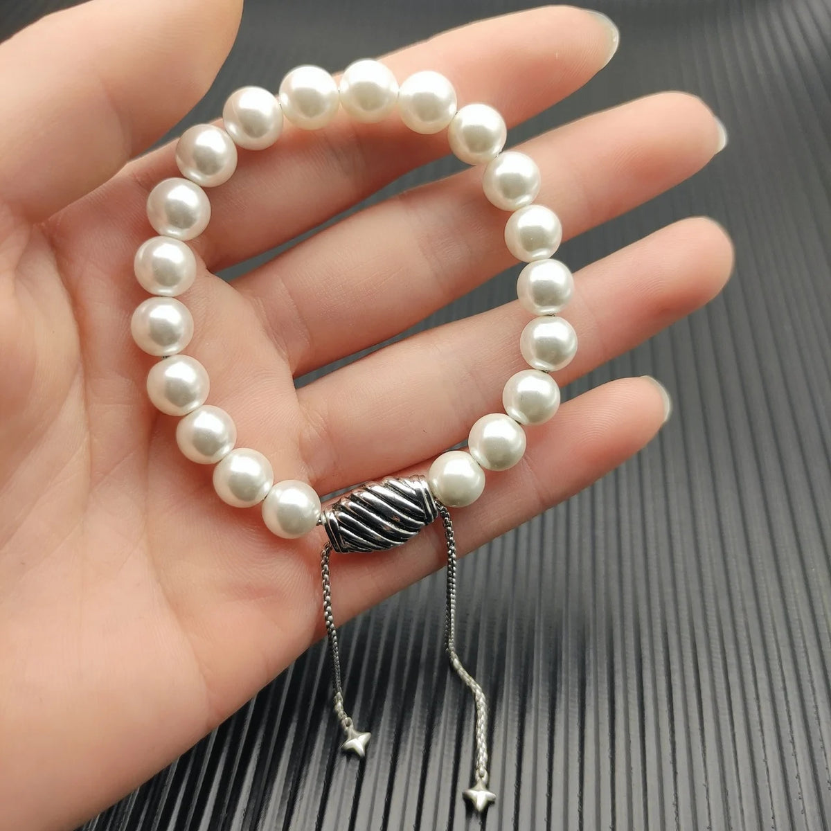 FASHIONISTA DY High-Quality Silver-Plated Colored Crystal Bangle, Unisex Silver-Plated Colored Gemstone Bangle, Jewelry