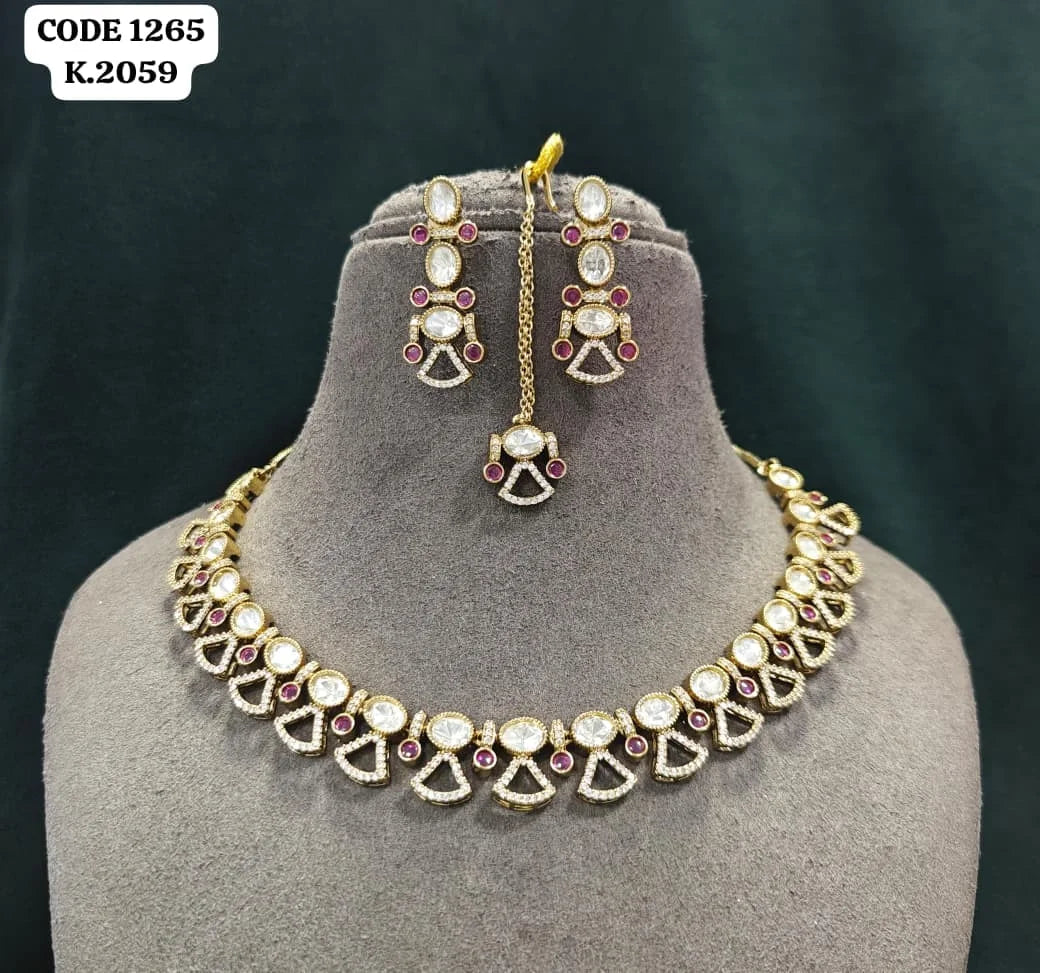Luxury Gold Plated Kundan Necklace Set with Green Stones Elegant Bridal Wedding Party Wear Jewelry Set with Earrings