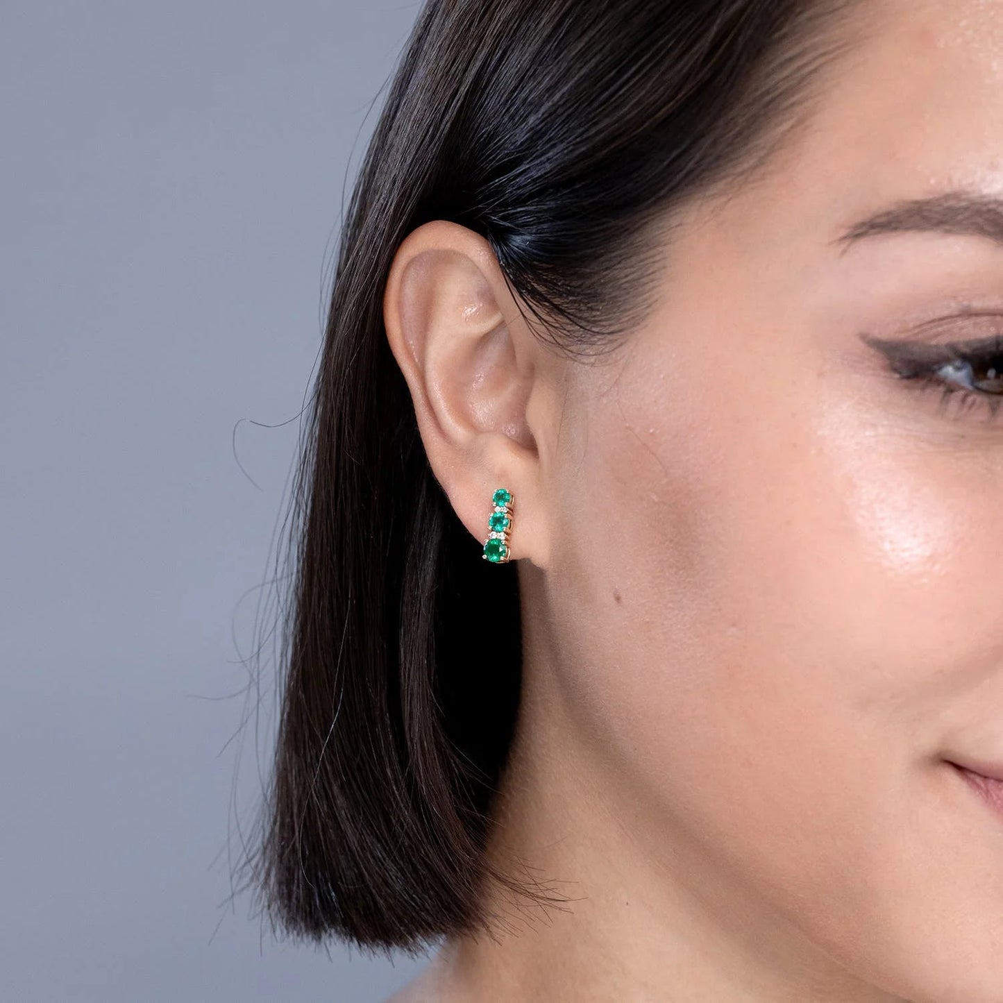 Natural Emerald Diamond Three Stone Stud Earrings Round Emerald Fine Jewelry 14Kt Solid Gold Gift for Women OEM ODM Jewelry
