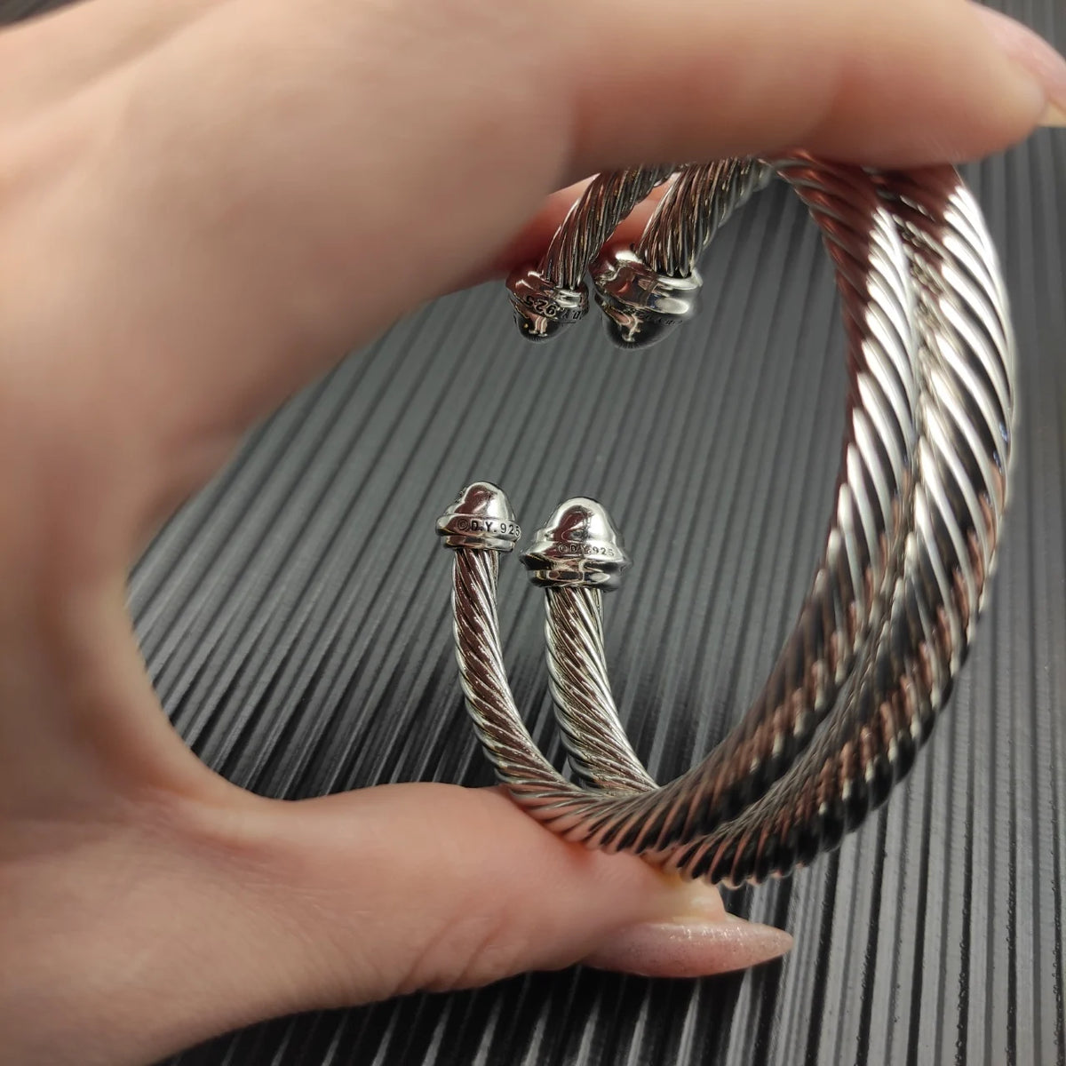 FASHIONISTA DY High-Quality Silver Oval Bangle with Diamonds, Luxury Unisex Gold Oval Bangle with Diamonds, Jewelry