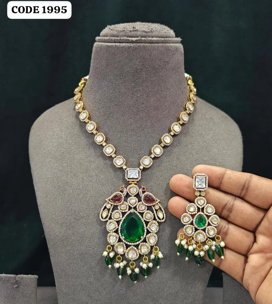 Luxury Ruby Red Teardrop Kundan Pendant Necklace Set with Earrings Gold Plated Brass Bridal Party Wedding Jewelry Set For Women