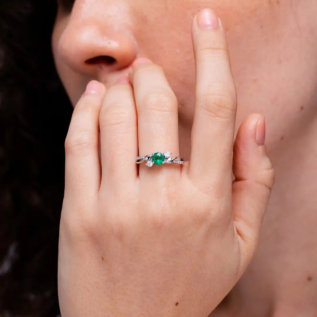 14K Solid Gold Round Brilliant Cut Natural Green Emerald Engagement Ring with Pave Setting Twisted Diamond Band Solitaire Ring