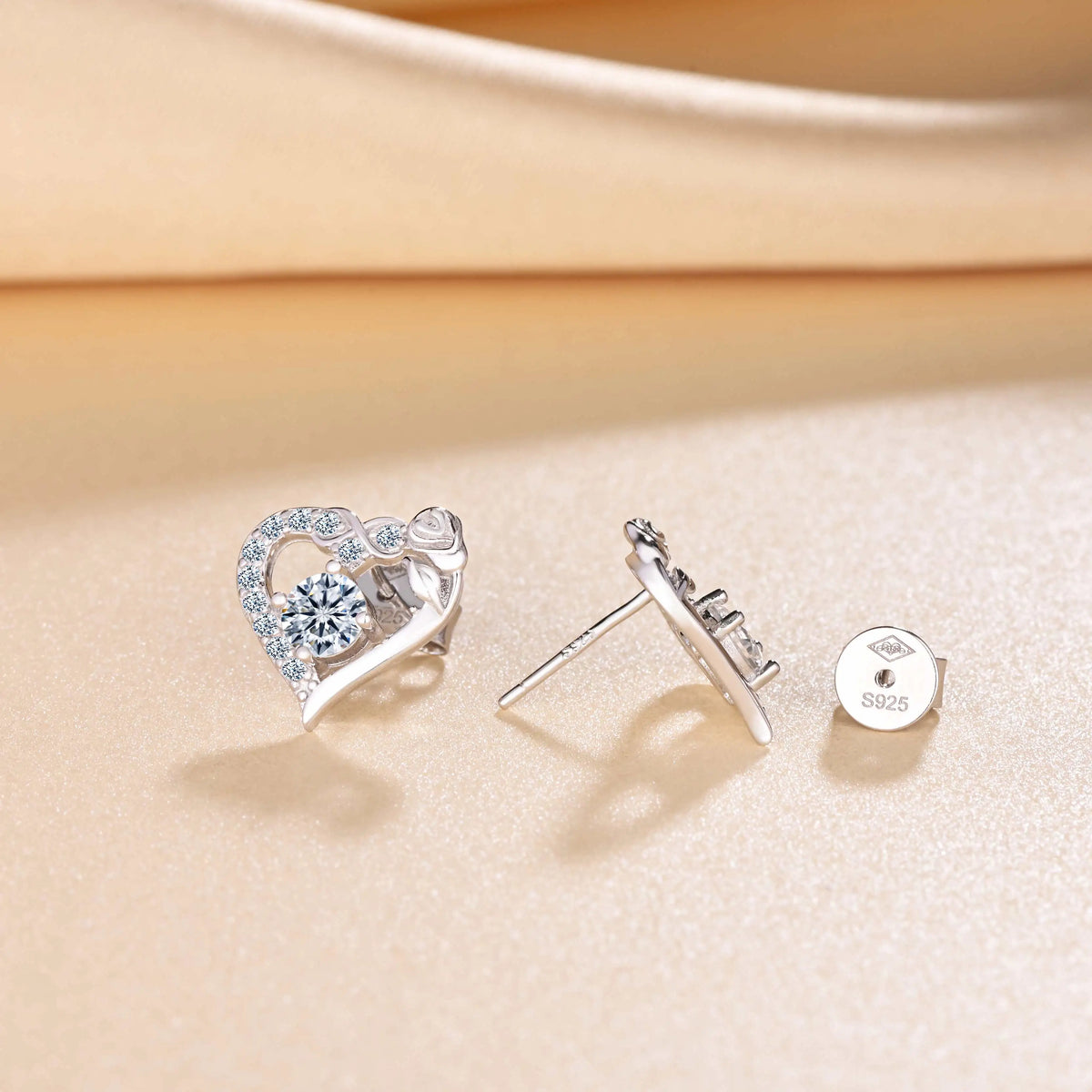 Jewelry Set Rose Edge Moissanite Stud Earrings 925 Sterling Silver Heart Shape Pendant Necklace